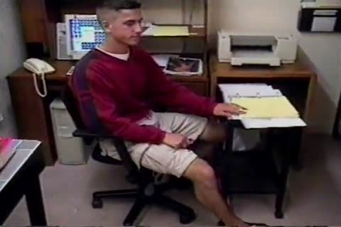 Frat boy Roommates Are So Turned On By Porn Tthowdys guyy have to pound