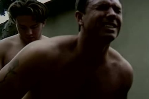 Magic sungla-holees and lustful gardener