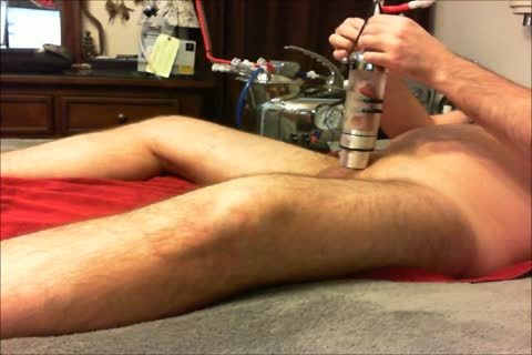 cumming With SeriousKit Milker Machellone