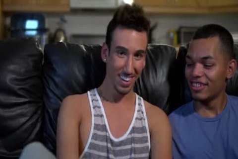 new B0y pokes For First Time On webcam