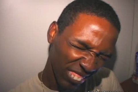 Fag From Da Hood Sucks weenies In Glory hole