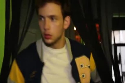 3some In The Backroom