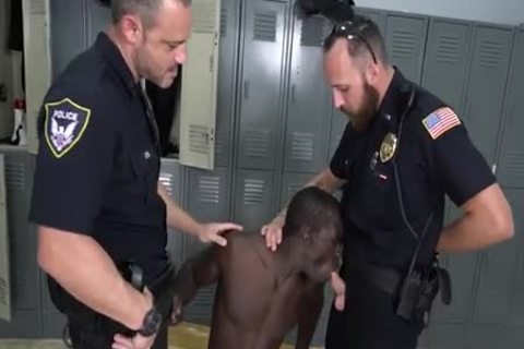 This ebon Thug Falls For The Bait Car And gets A worthwhile unbending Dicking From Some Cops