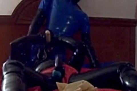 Latex ramrod Worship Gasmask