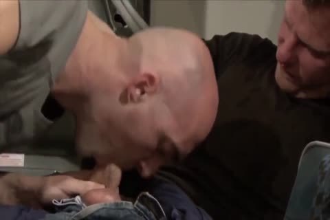 PLUMBER WITH GREAT HANDLE u MANAGES THE PIPES,CALLED