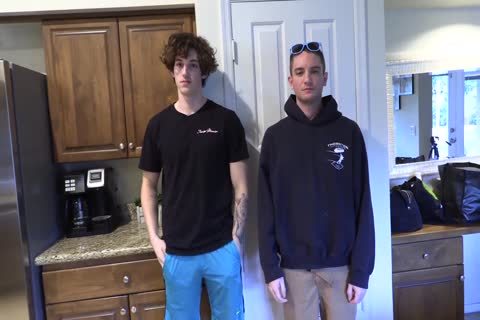 Midwest College Frat schlong nails gay dude
