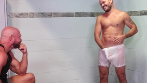 ExtraBigDicks: Bareback loud sex with muscled gay Killian Knox