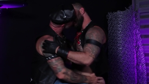 Men Over 30: Hairy Julian Torres likes sucking dick