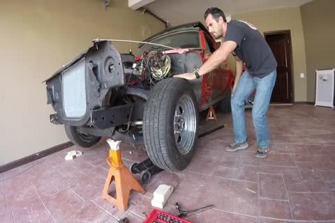 Brock Cooper-Garage jerk off And sperm