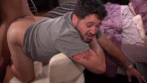 Bareback Me Daddy: Tommy is young mature