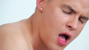 GayRoom - Andy Taylor amongst Jimmy Clay