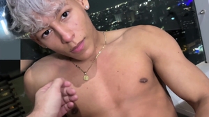EastBoys - Muscle jerking big dick at the castings