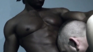 MachoFactory.com: Athletic supermodel receives raw sex