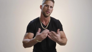 How Men Orgasm: Lusty Brunette Stroking