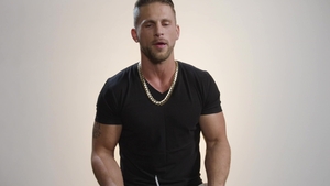 How Men Orgasm: Lusty Brunette Stroking