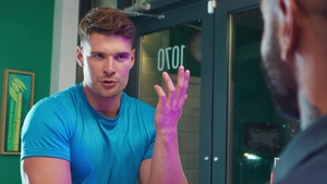 Men: Sneaky Dicks Steaming Up The Tanning Room