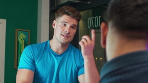 Men: Sneaky Dicks Steaming Up The Tanning Room
