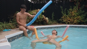Men: Shae's Big Cock Dazzles Sam