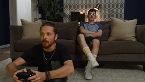 Men: Couch Kissing Turns Into Twink Sex