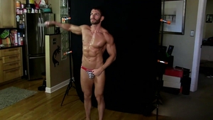 americanmusclehunks: Intense Jerking with Zack