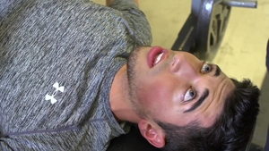 Bro Seeking Bro: A Gym Encounter That Leads to Passionate Fun