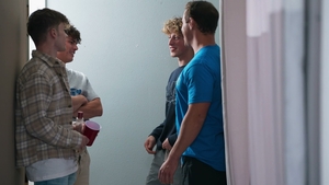Men: Midnight Shaving Cream Surprise